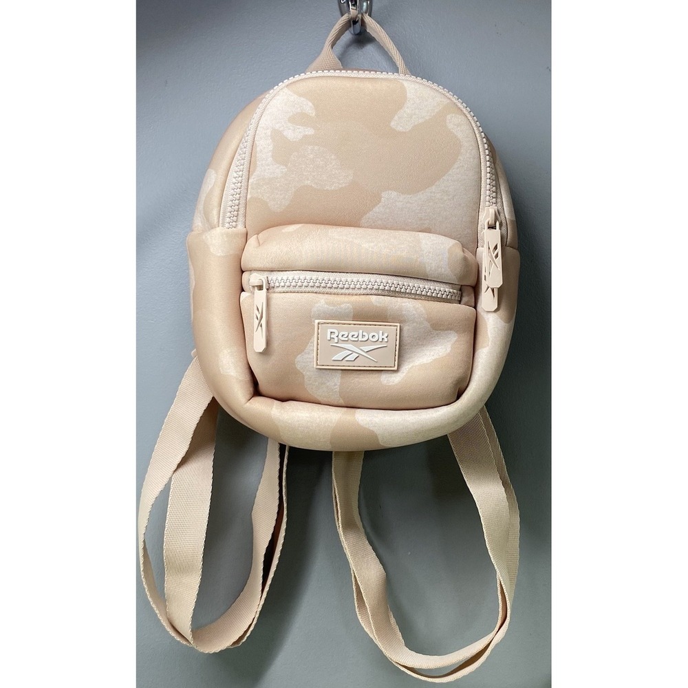 Reebok Align Womens/girls Mini Backpack in Oatmeal Mauve Camo. NWOT 9x8.5x3"